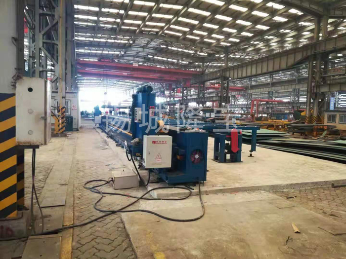 直角無梁銑邊機使用現場1